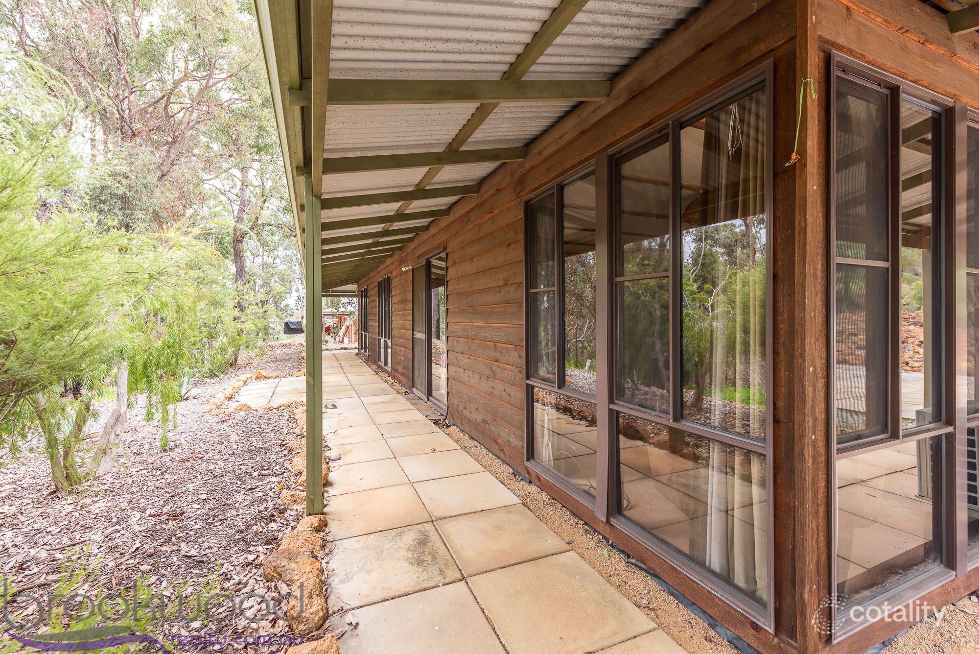 3 Clayden St, Wooroloo, WA 6558