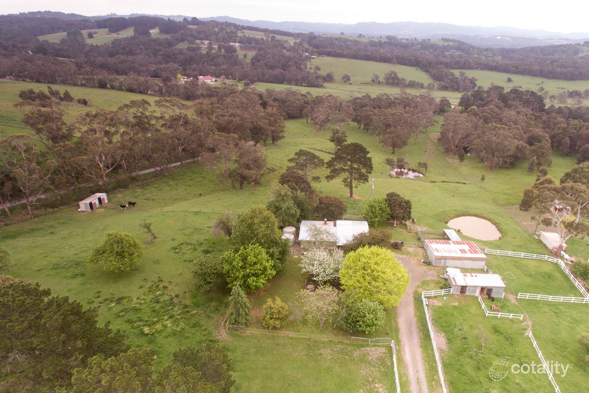 140 Harding Rd, Macclesfield, VIC 3782