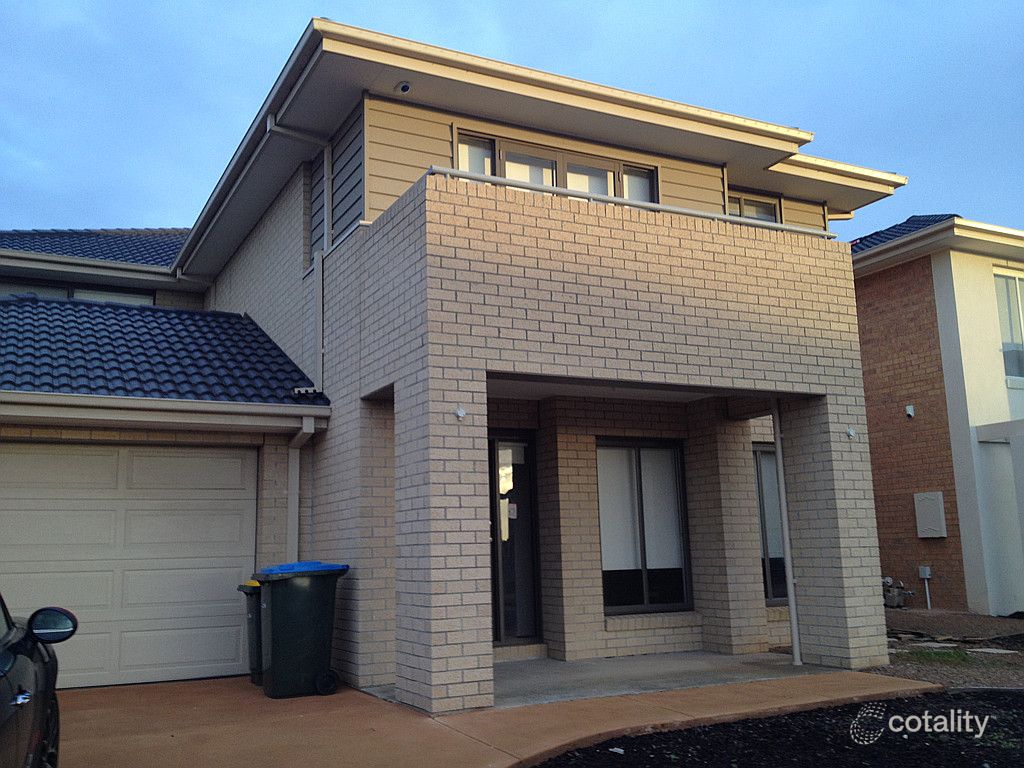 246 Sanctuary Lakes South Bvd, Point Cook, VIC 3030