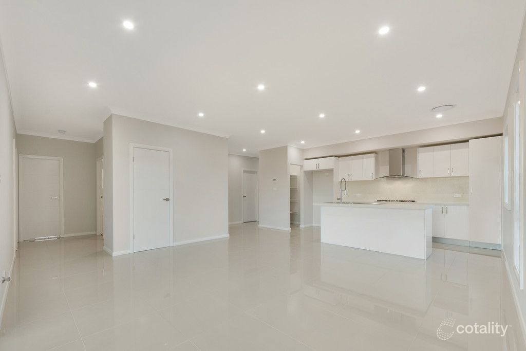 19 Hurst St, Spring Farm, NSW 2570