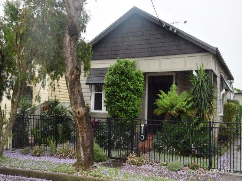 4 Gow St, Hamilton North, NSW 2292