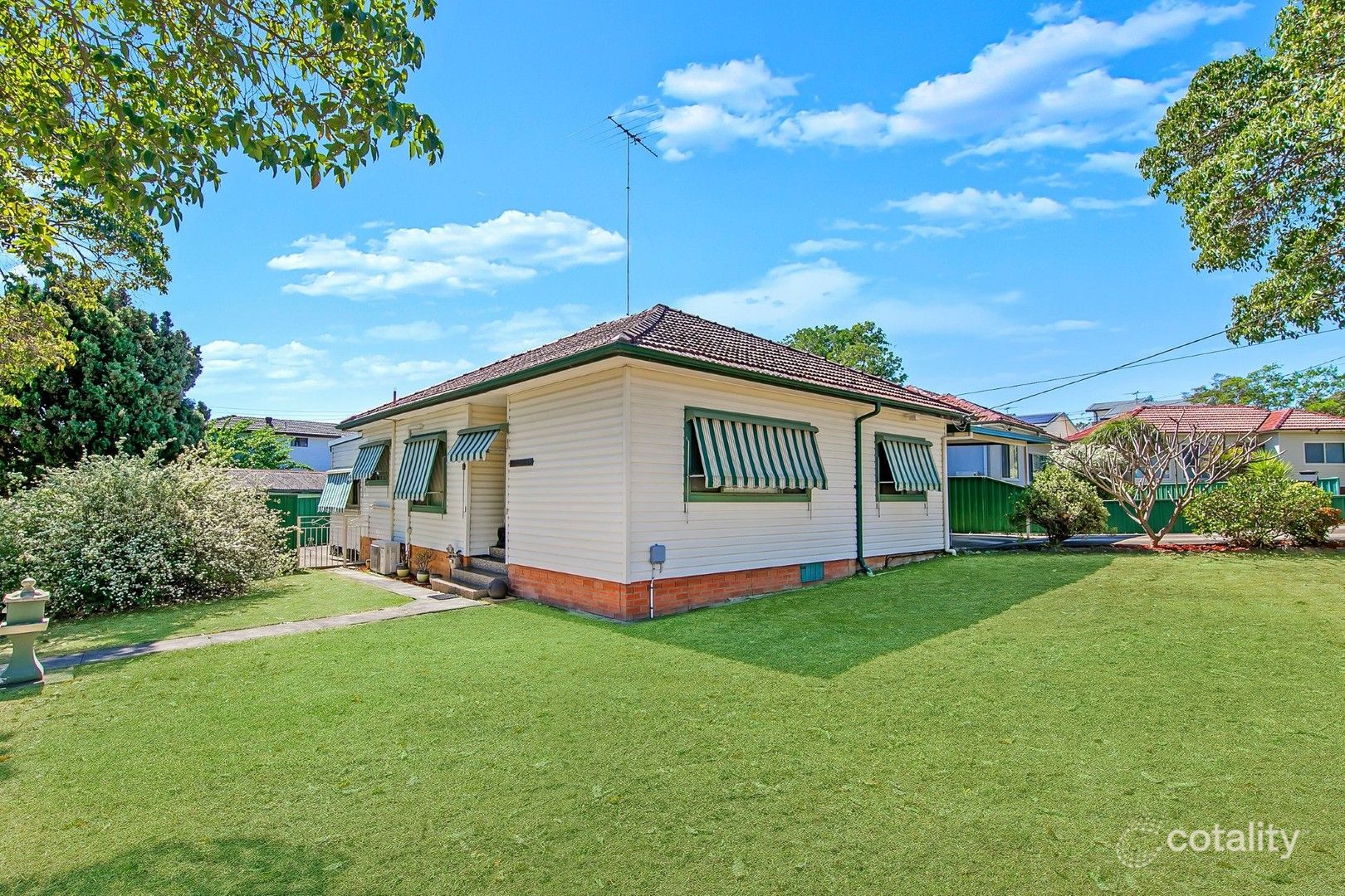 2 Endeavour St, Seven Hills, NSW 2147