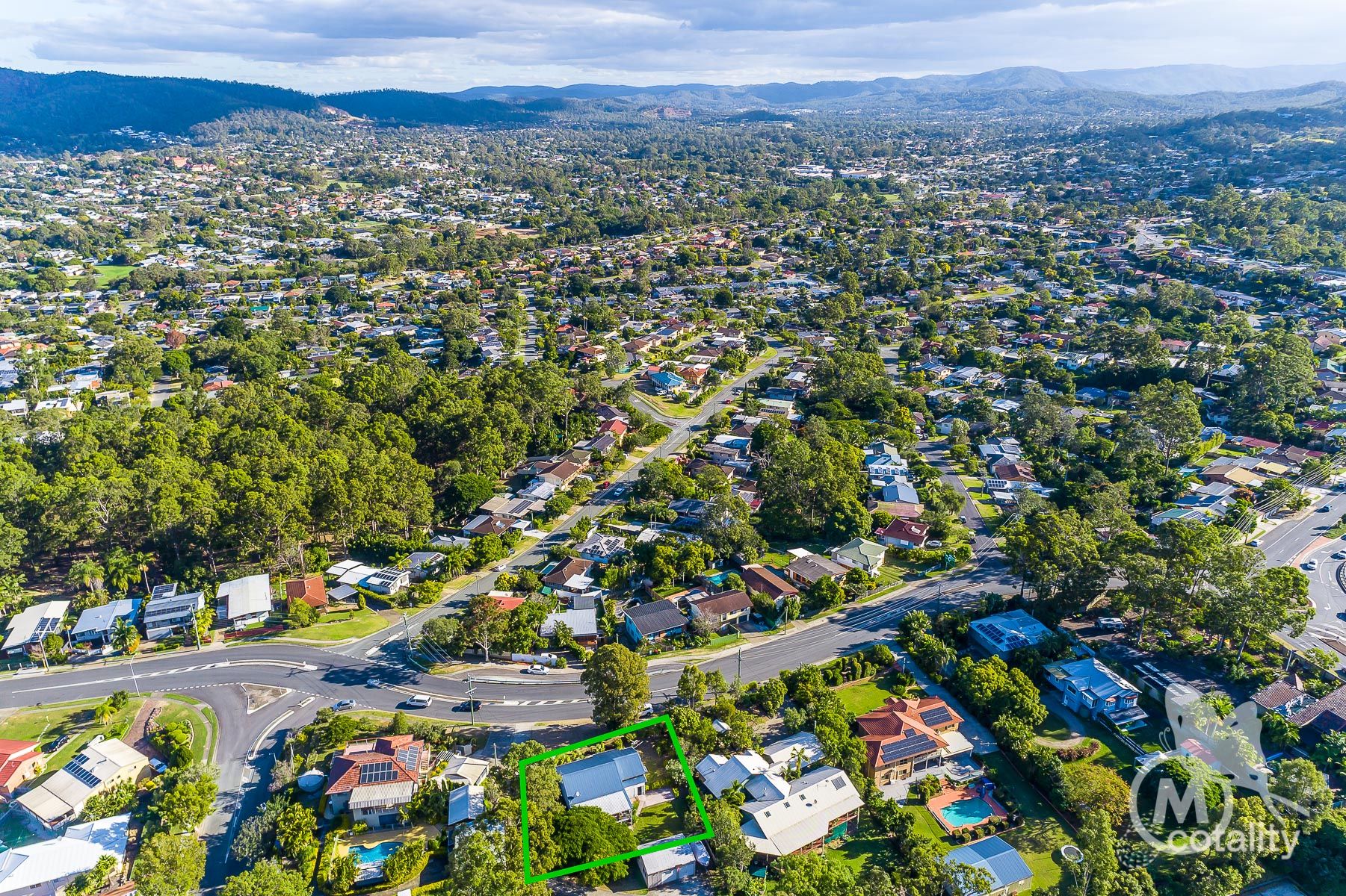 943 South Pine Rd, Everton Park, QLD 4053