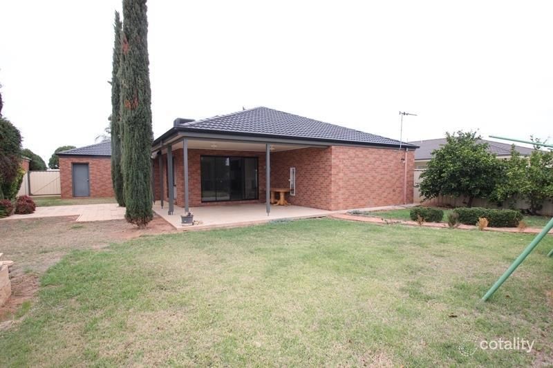 8 Ellen Dr, Cobram, VIC 3644