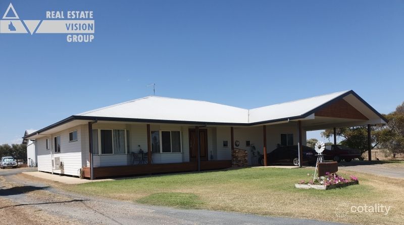 12c Edgewood Dr, Emerald, QLD 4720