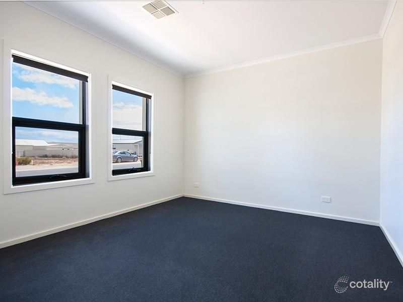 4 Meander Way, North Beach, SA 5556