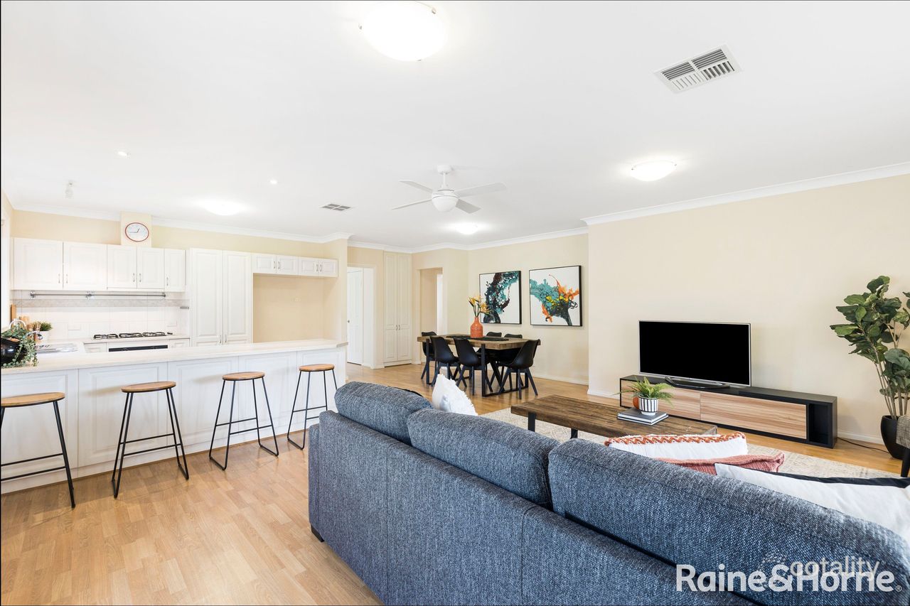 59a Oakridge Rd, Aberfoyle Park, SA 5159