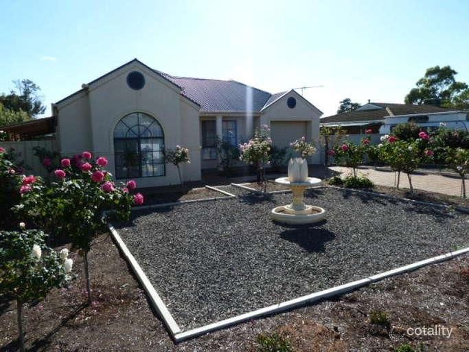 17 Roberts Ave, Balaklava, SA 5461