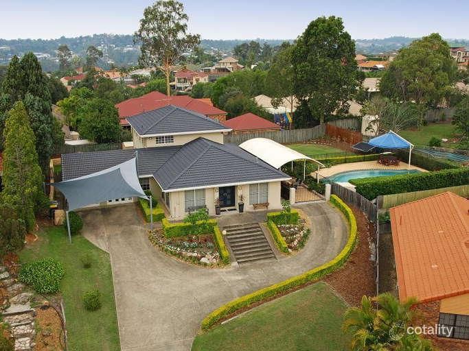19 Buscall Ct, Sinnamon Park, QLD 4073