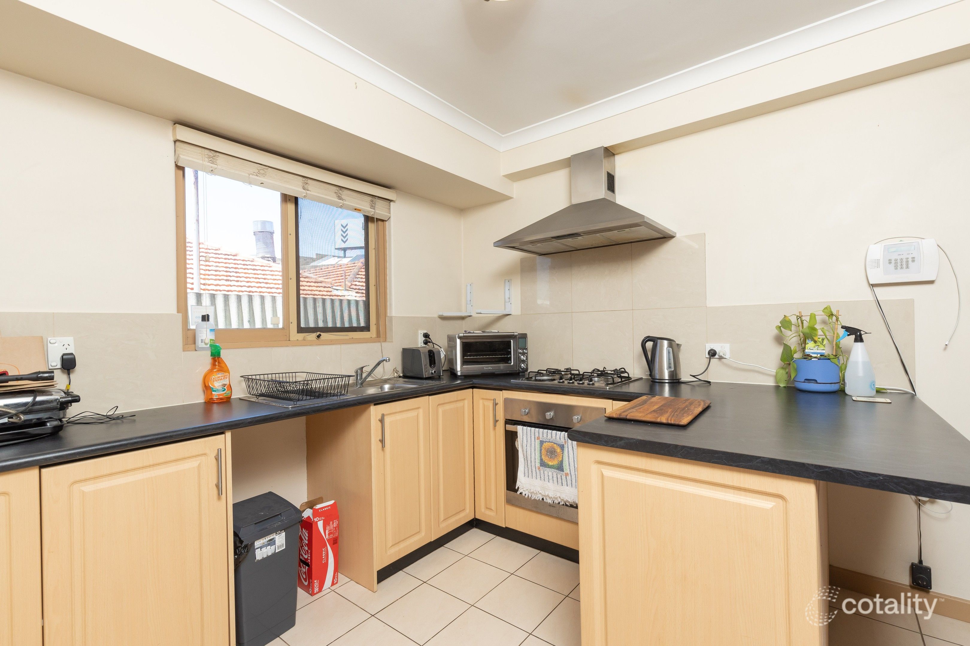 2/84 Lockhart St, Como, WA 6152