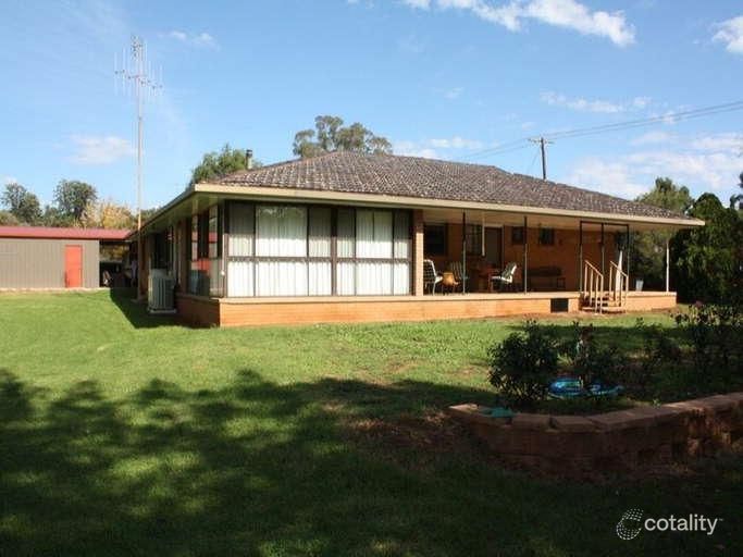 47-49 Douglas St, Geurie, NSW 2818