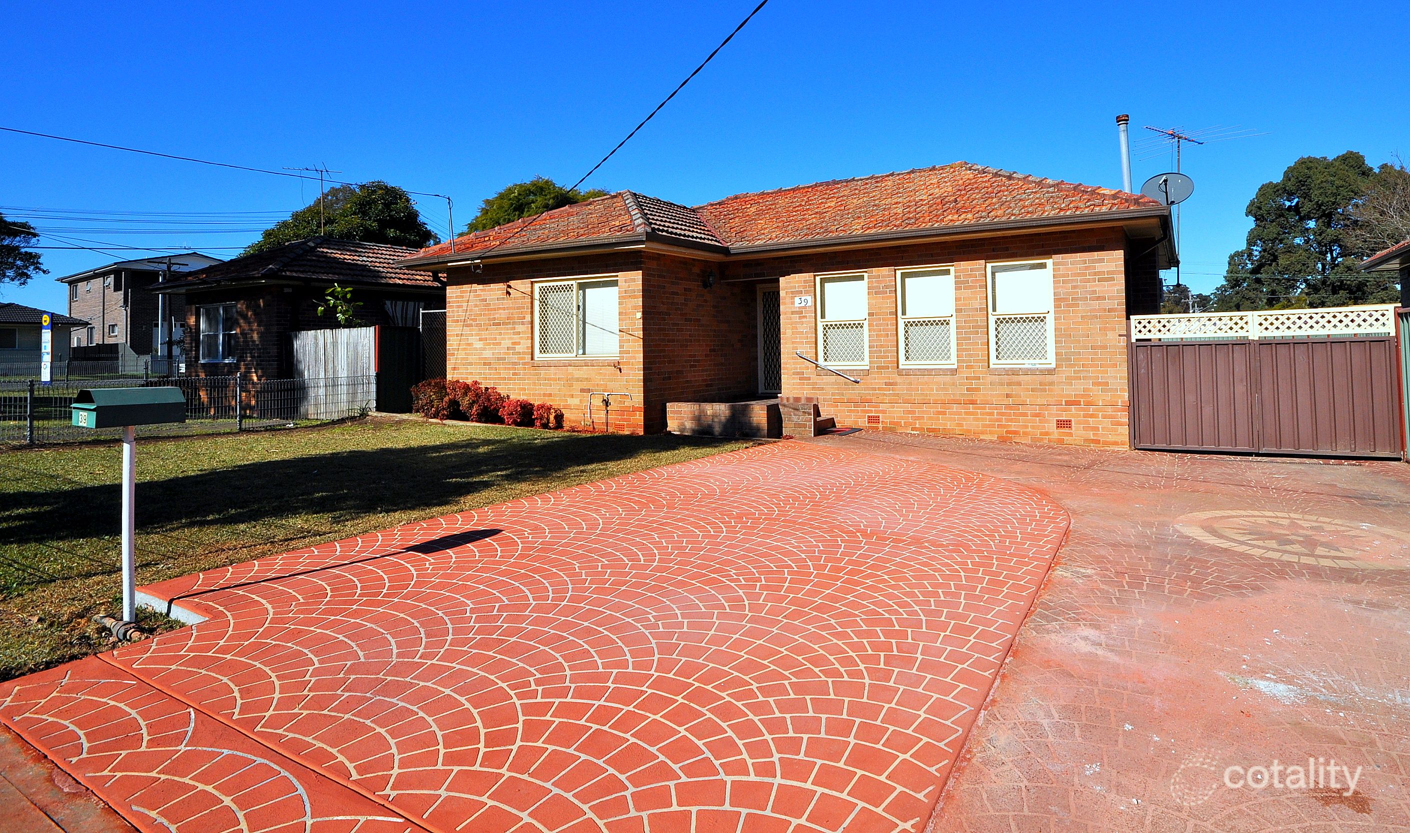 39 Kylie Pde, Punchbowl, NSW 2196