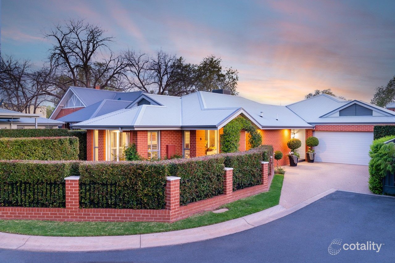 5 Fernhurst Ct, Albury, NSW 2640