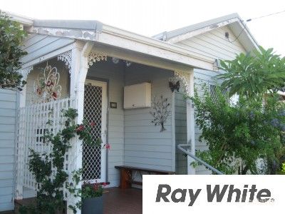 18 Teeluk Rd, Carey Park, WA 6230