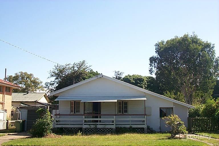 13 Samuel St, Woody Point, QLD 4019