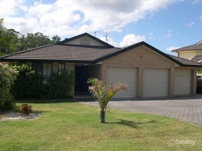 2 Violet Pl, Lisarow, NSW 2250