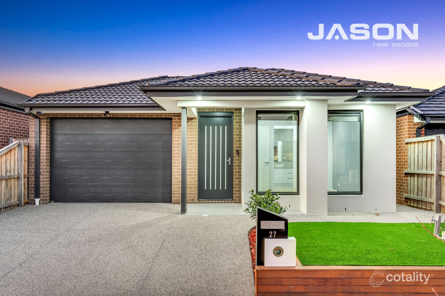 27 Wardan Ave, Greenvale, VIC 3059