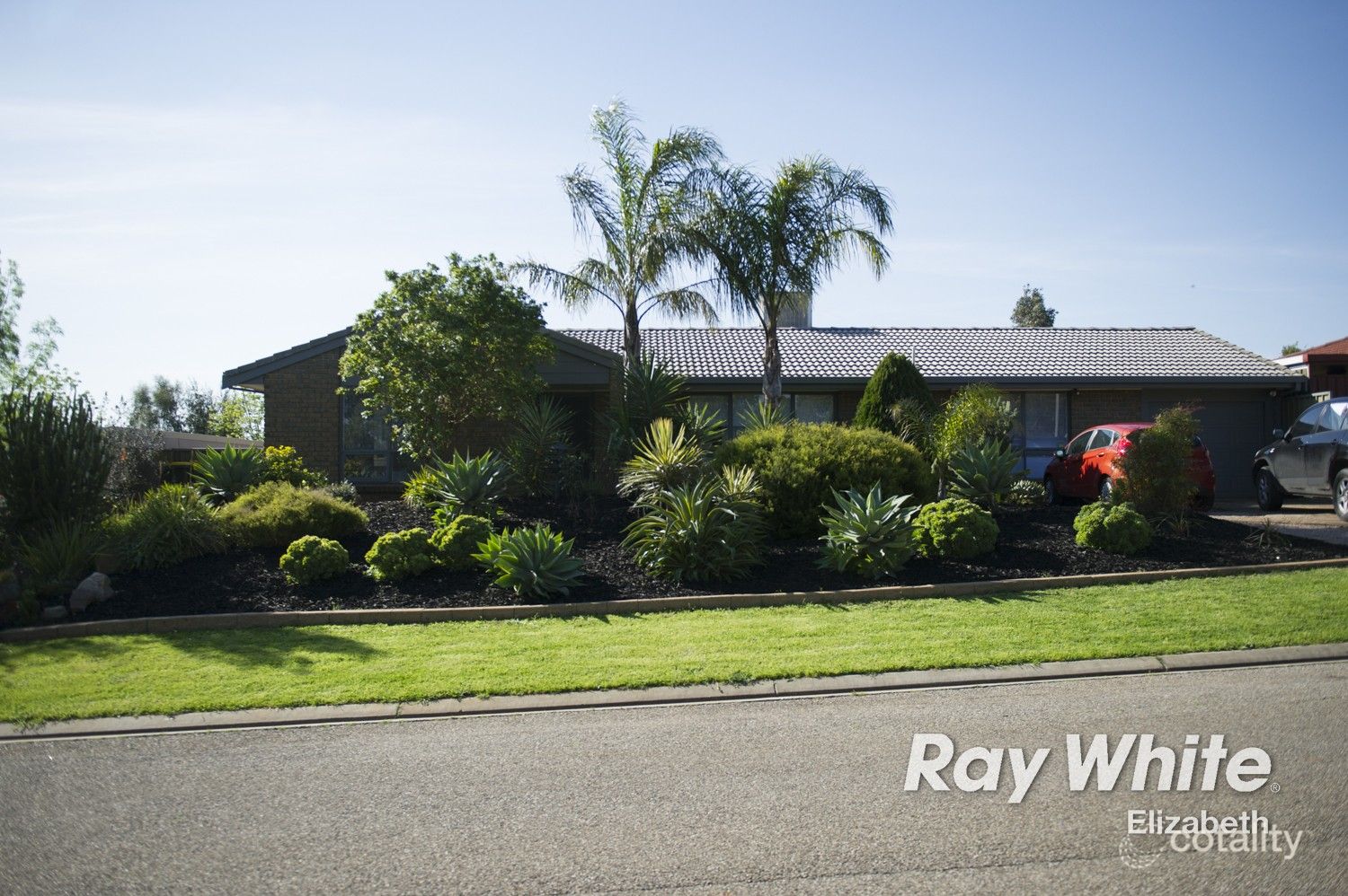 18 Kakuna Cres, Craigmore, SA 5114