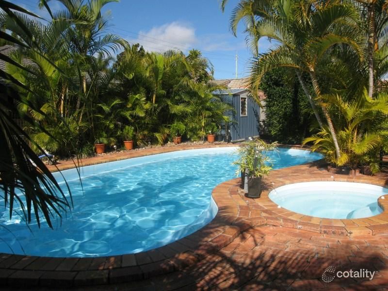 224 Oxley Dr, Coombabah, QLD 4216