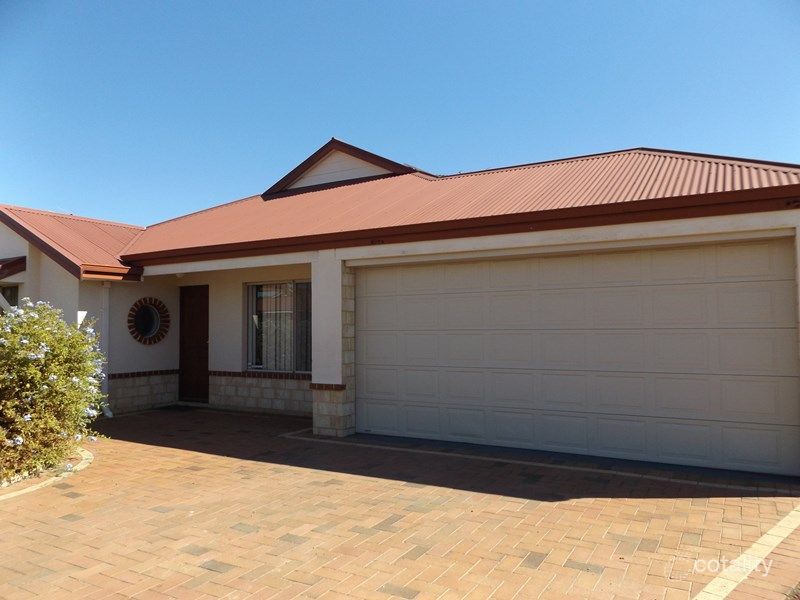 27 Excalibur Ch, Wattle Grove, WA 6107