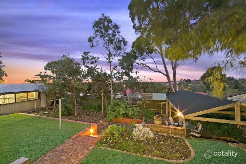 32 Far View Cres, Ridgehaven, SA 5097