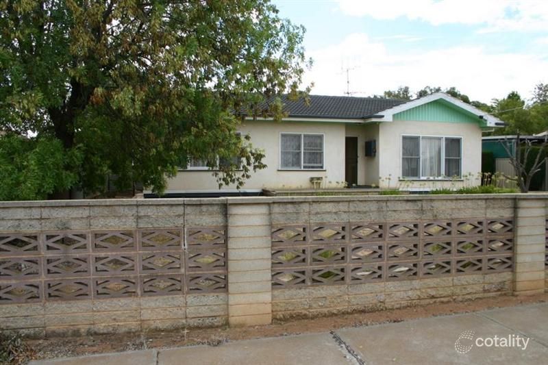 17 Howard St, Sea Lake, VIC 3533