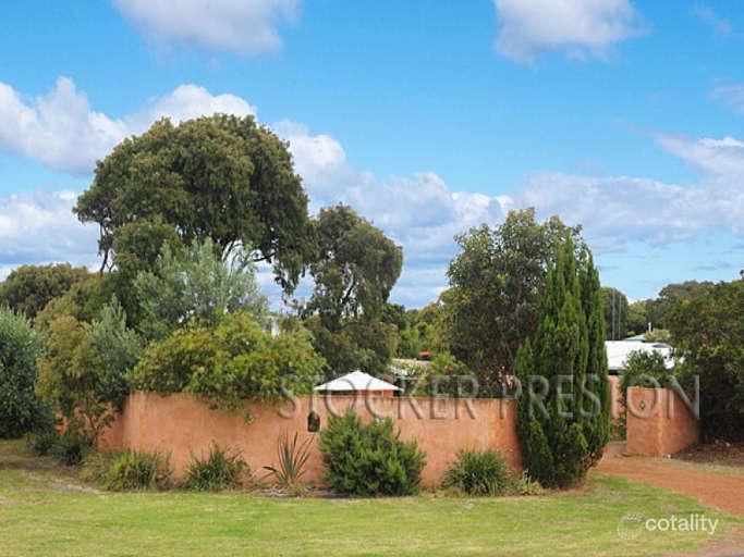 2/13 Georgette Way, Prevelly, WA 6285