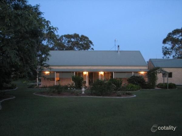 7 Iberia Ct, Cooloola Cove, QLD 4580