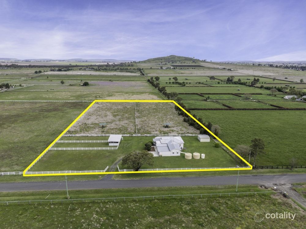 201 Bunkers Hill School Rd, Westbrook, QLD 4350