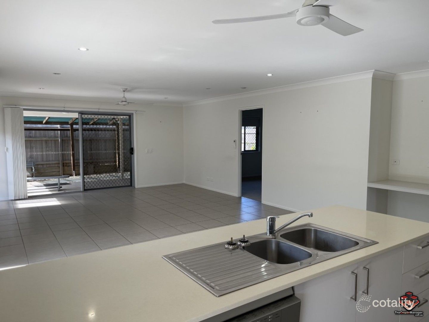 35 Santa Maria Ave, Urraween, QLD 4655