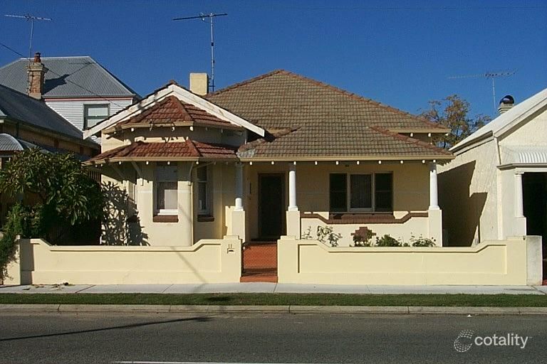 11 South St, South Fremantle, WA 6162