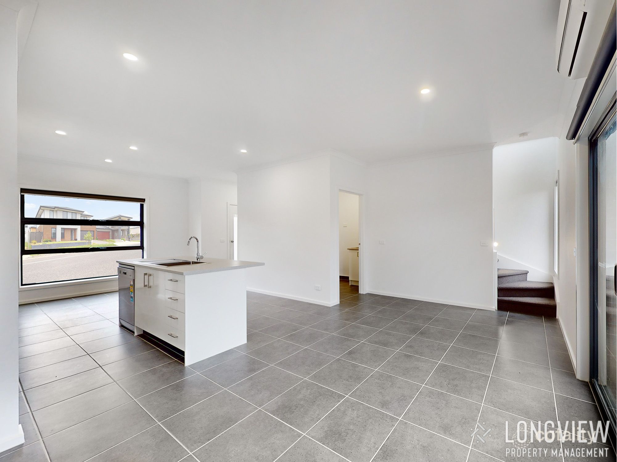 38 Merribrook Bvd, Clyde, VIC 3978