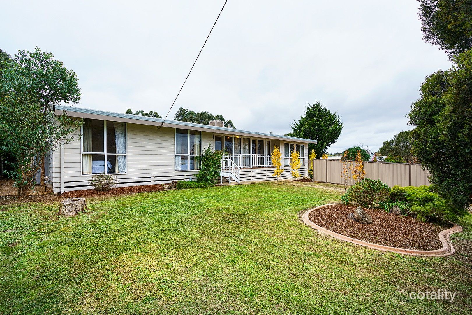 24 Maldon Rd, Mckenzie Hill, VIC 3451