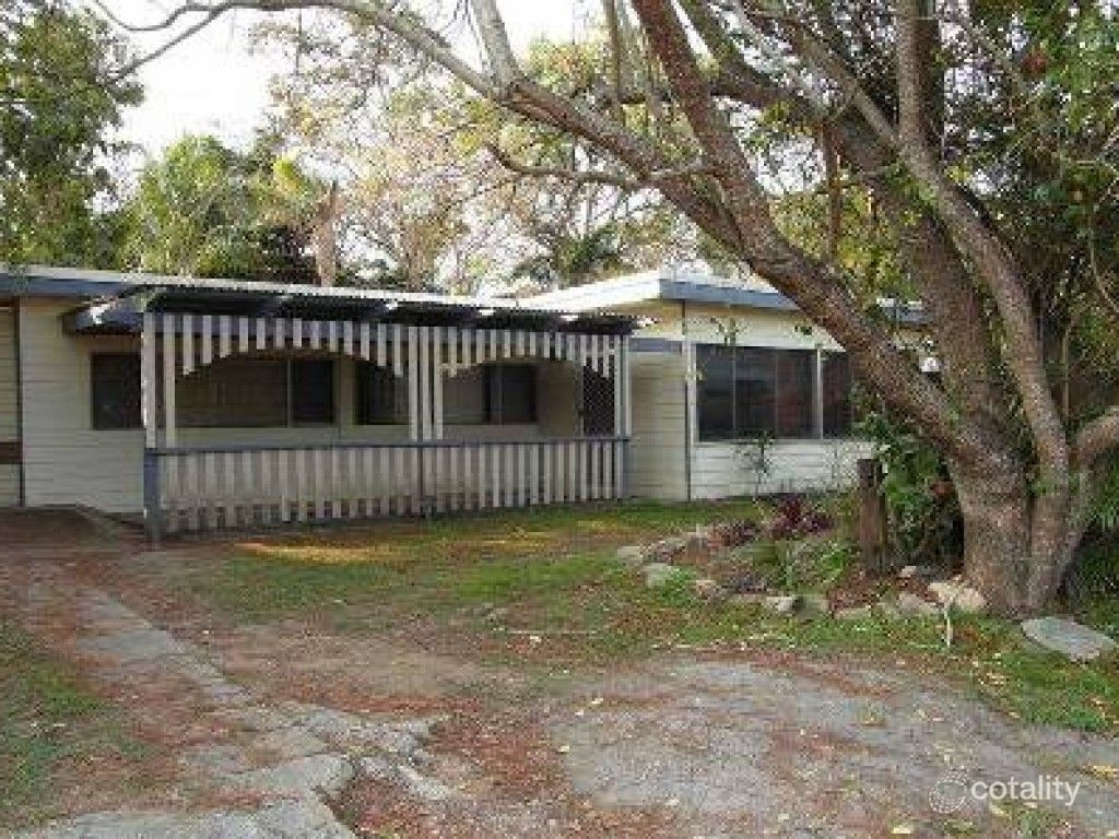 5 Mooring Pl, Boyne Island, QLD 4680