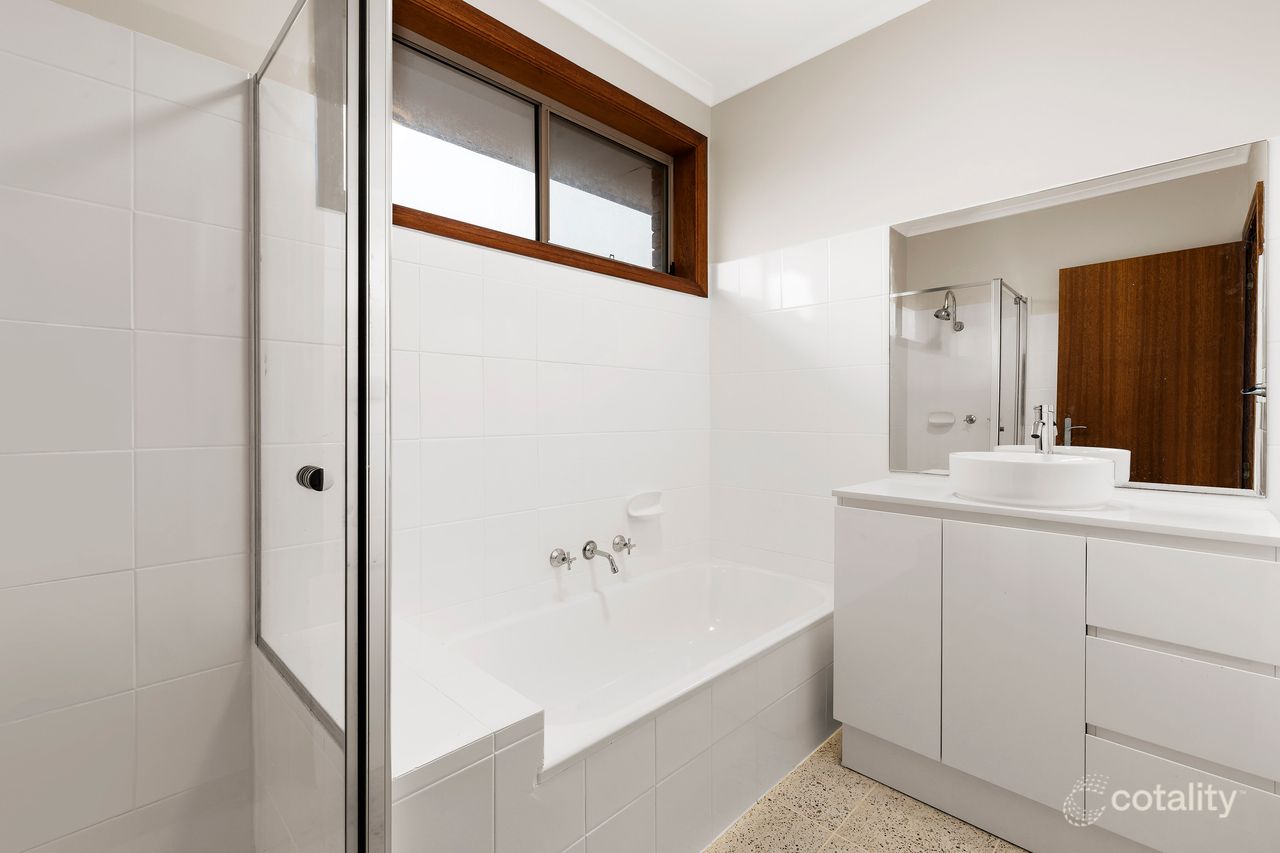 2/147 Grimshaw St, Greensborough, VIC 3088