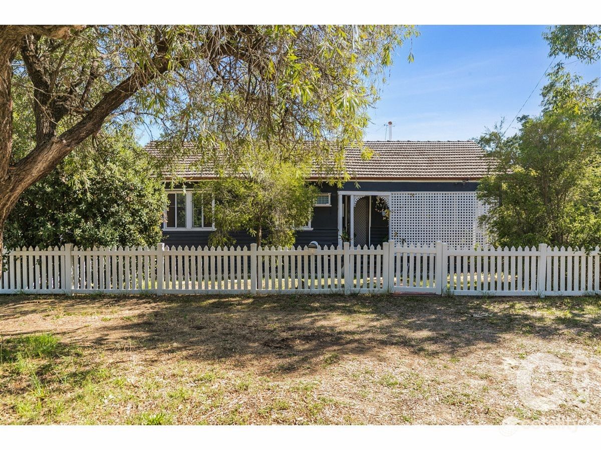 4 Munday Way, Medina, WA 6167
