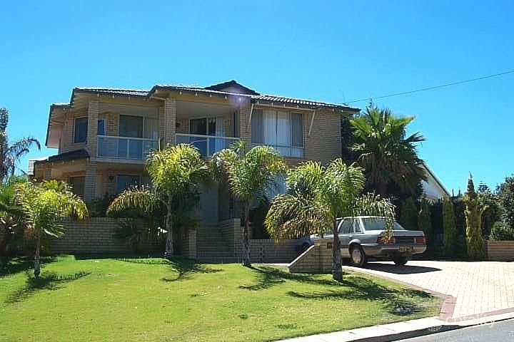 29 Clontarf St, Sorrento, WA 6020