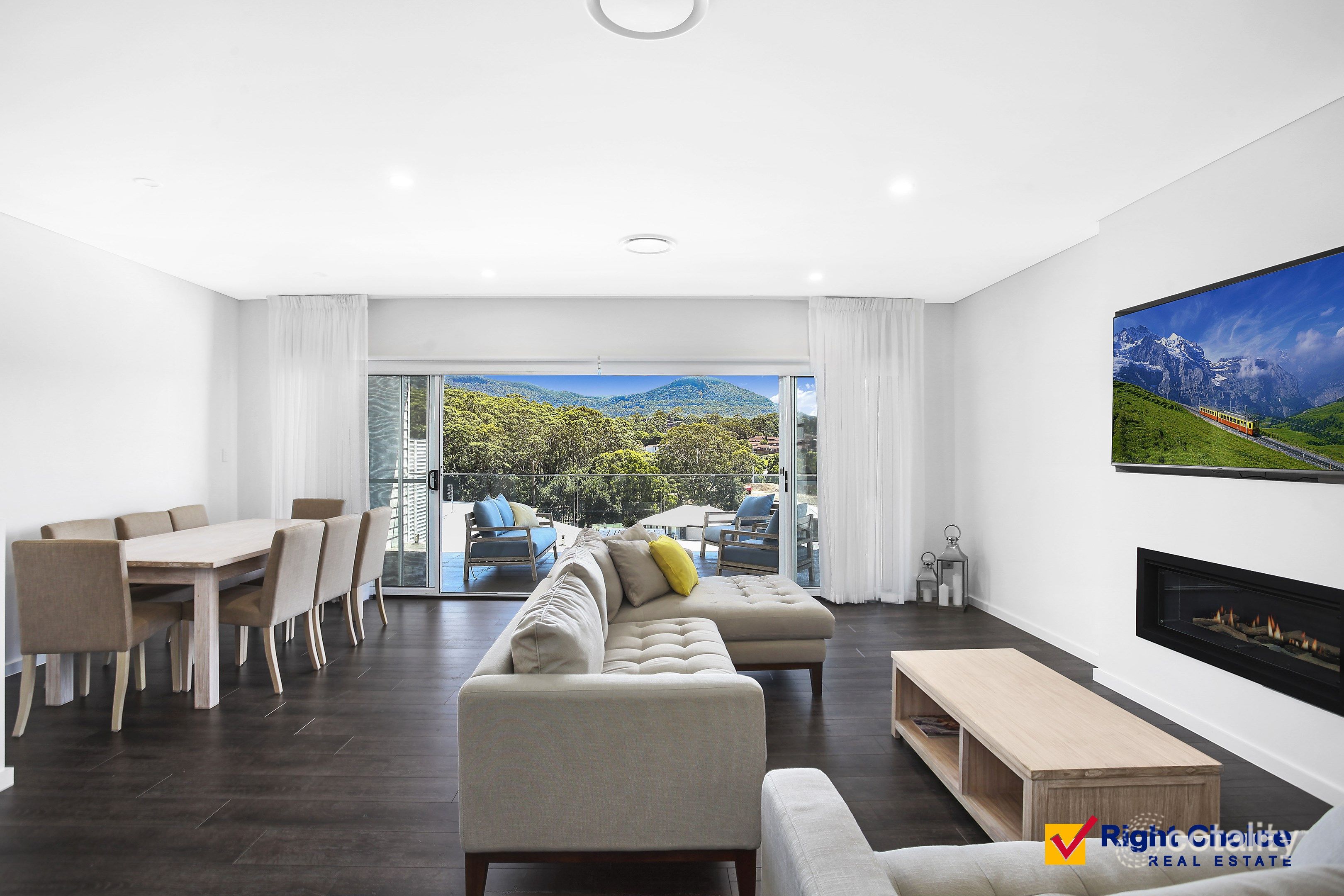 12a Morinda Cl, Figtree, NSW 2525