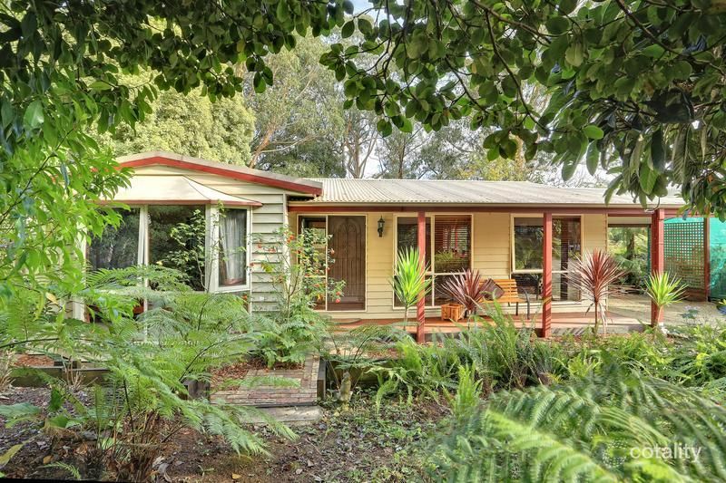 3 Old Gembrook Rd, Cockatoo, VIC 3781