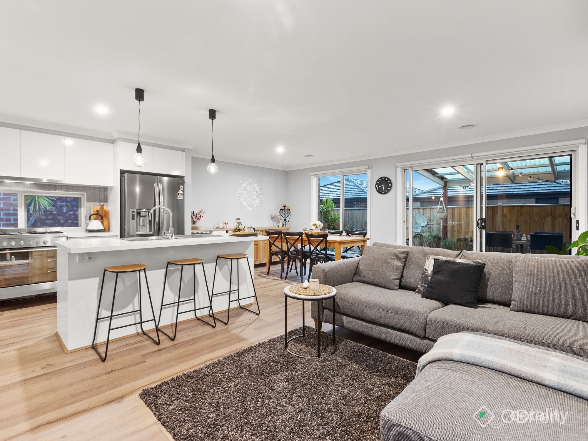 15 Limandus Cres, Cranbourne South, VIC 3977