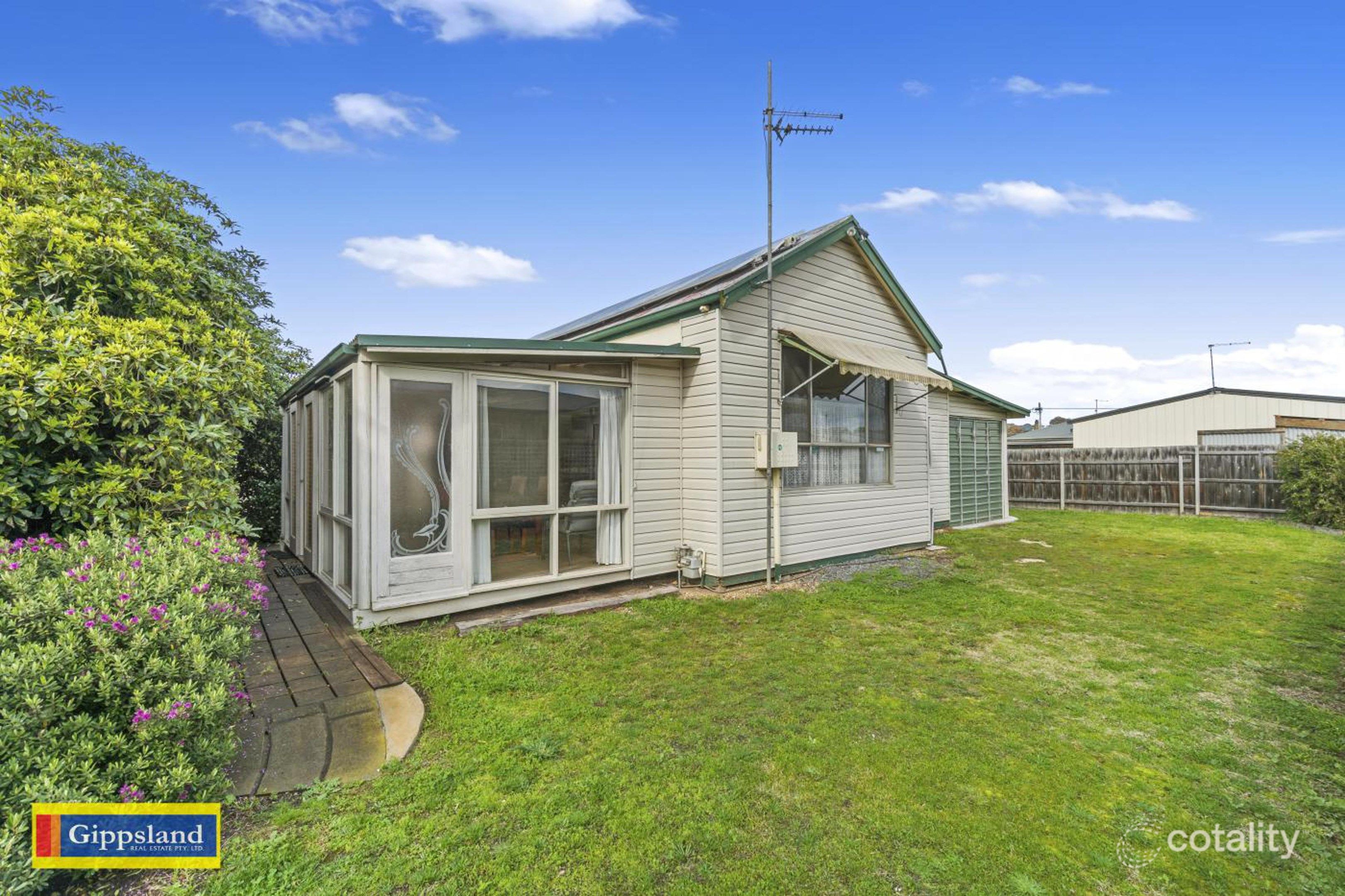 2/27 Merry St, Maffra, VIC 3860