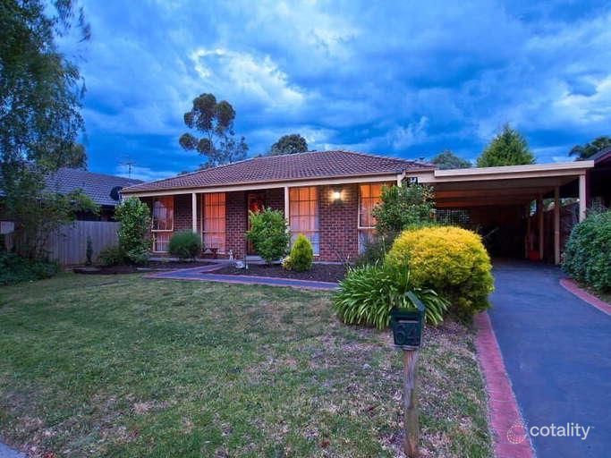64 Raphael Cres, Frankston, VIC 3199