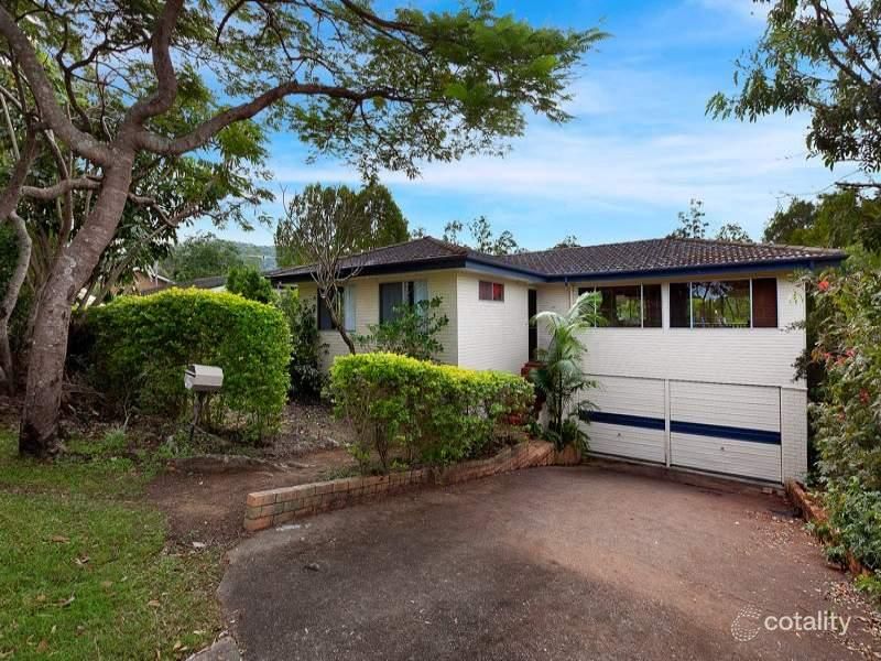 145 Burbong St, Chapel Hill, QLD 4069