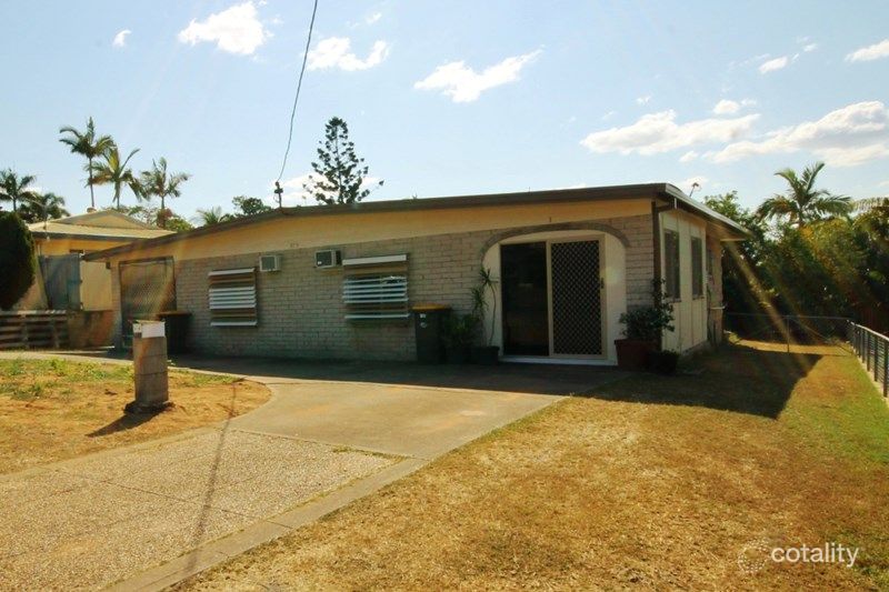2/375 Richardson Rd, Norman Gardens, QLD 4701