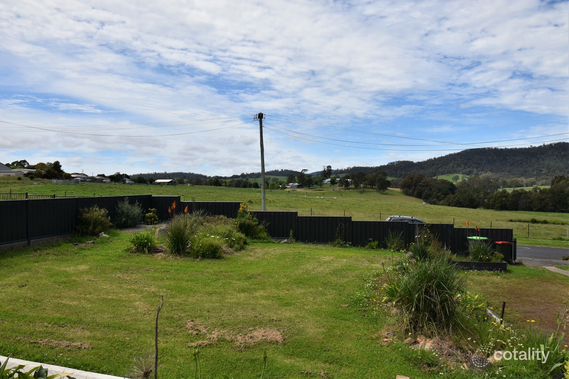 24 Hillview St, Cobargo, NSW 2550