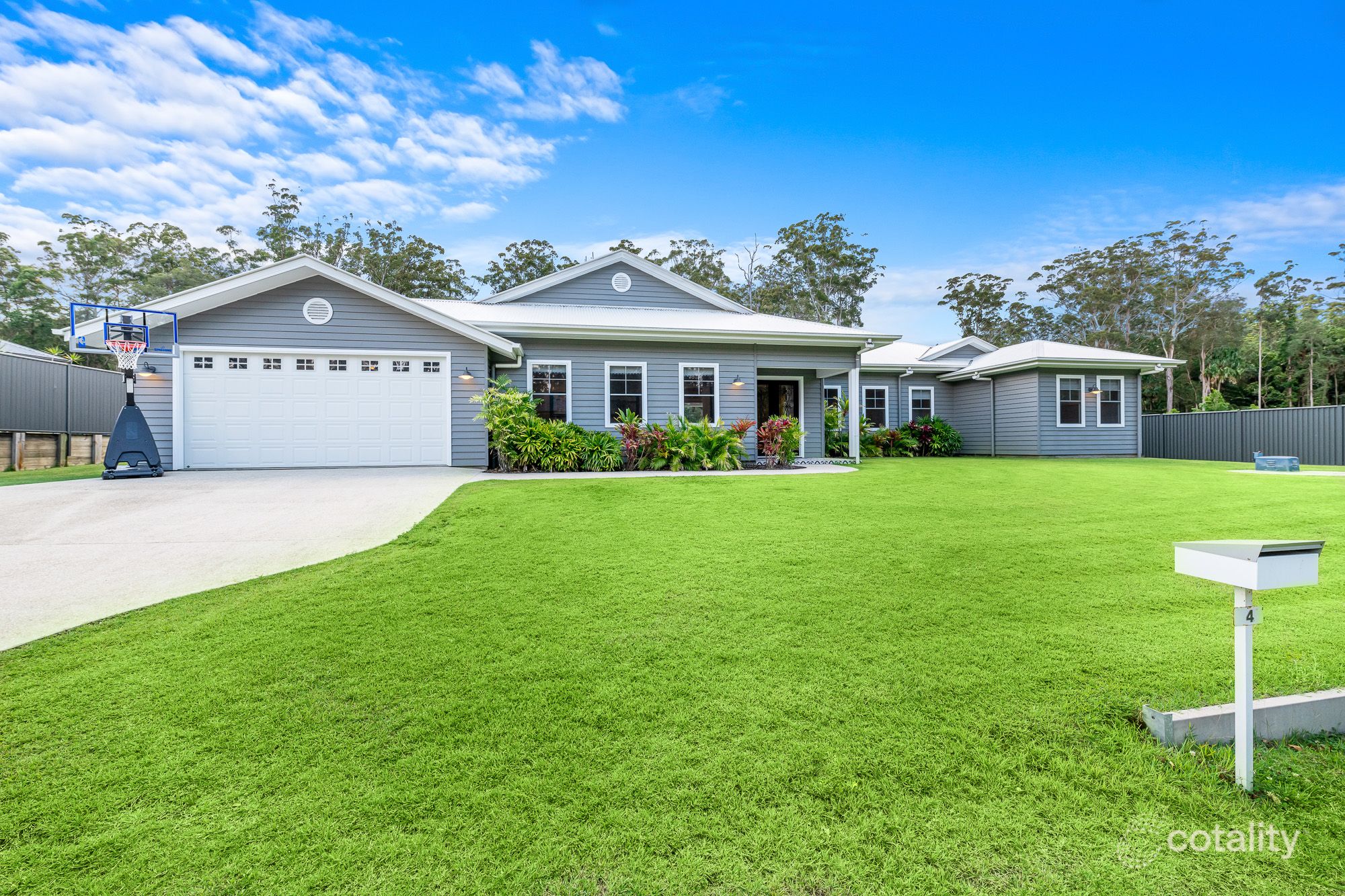 4 Staghorn Cl, Palmview, QLD 4553