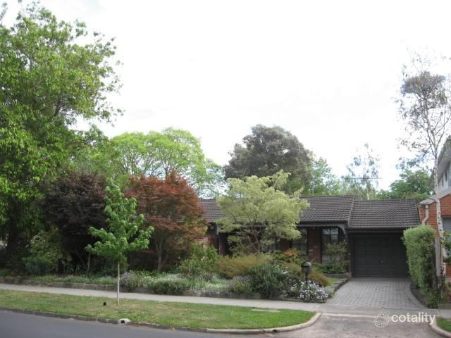 2/25 Matlock St, Canterbury, VIC 3126