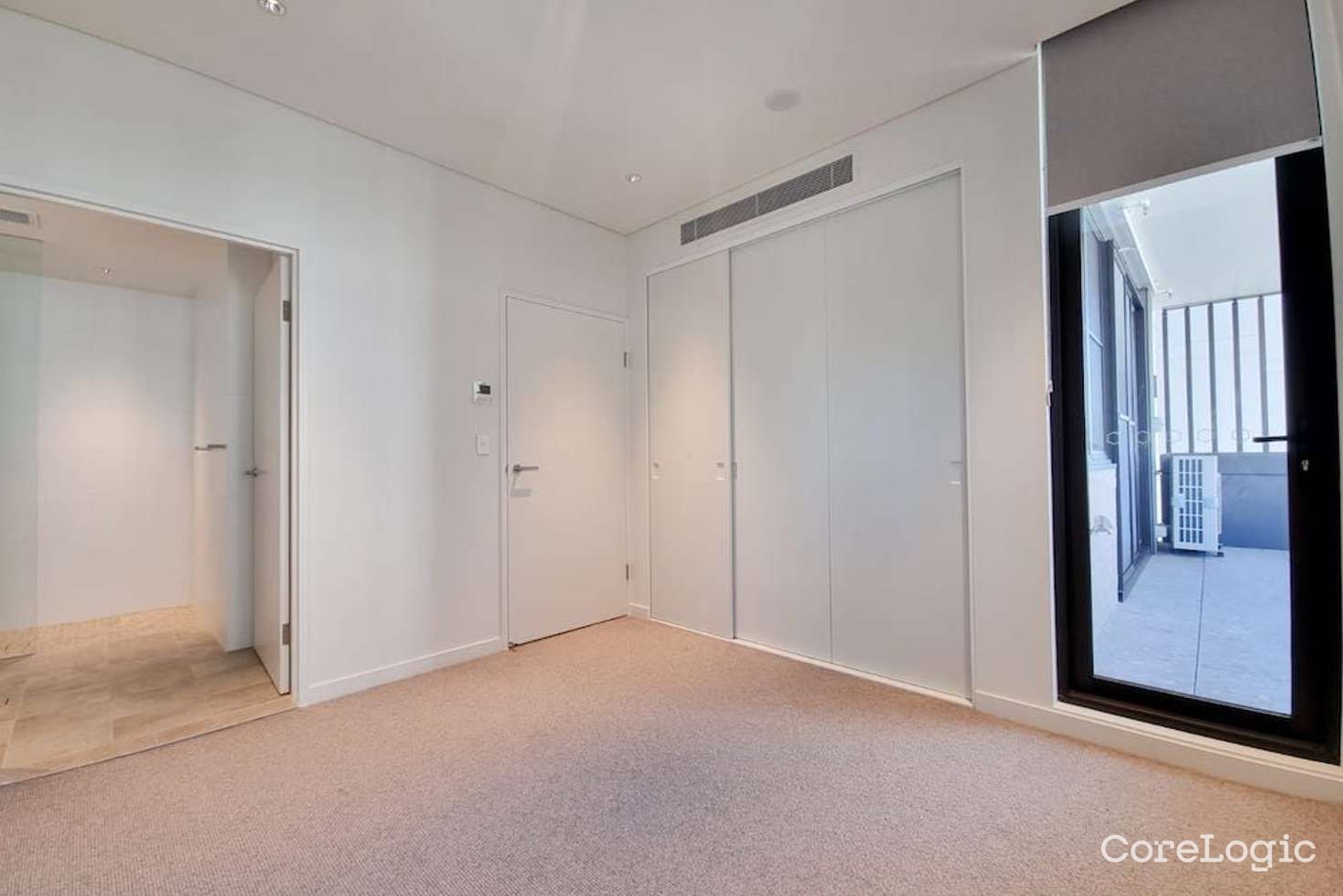 6/2 Fordham Way, Oran Park, NSW 2570
