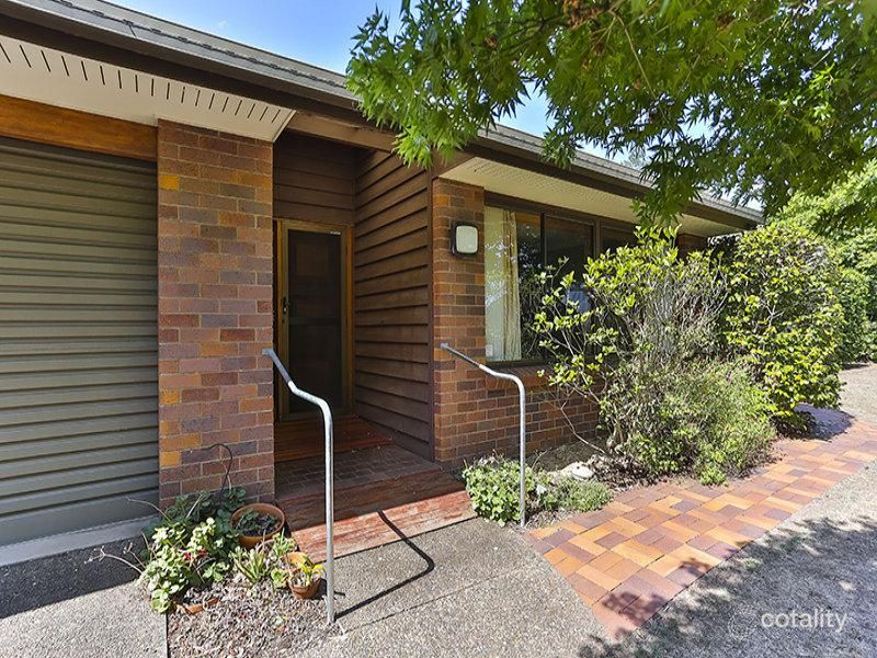 7 Owen St, Mount Lofty, QLD 4350