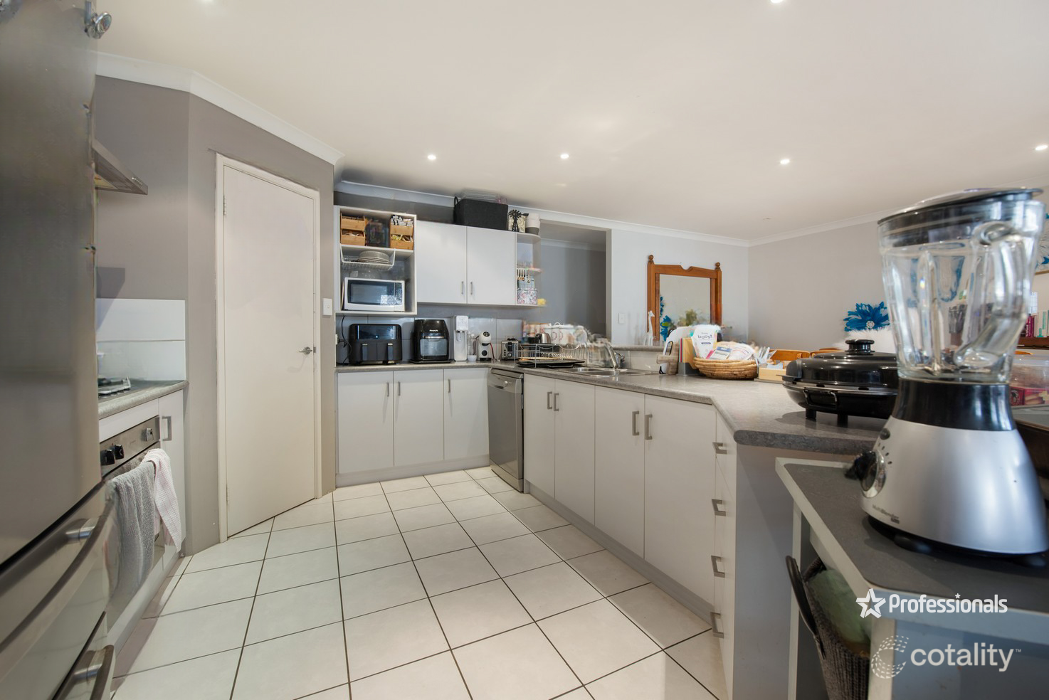 4 Yolanda Edge, Wandina, WA 6530